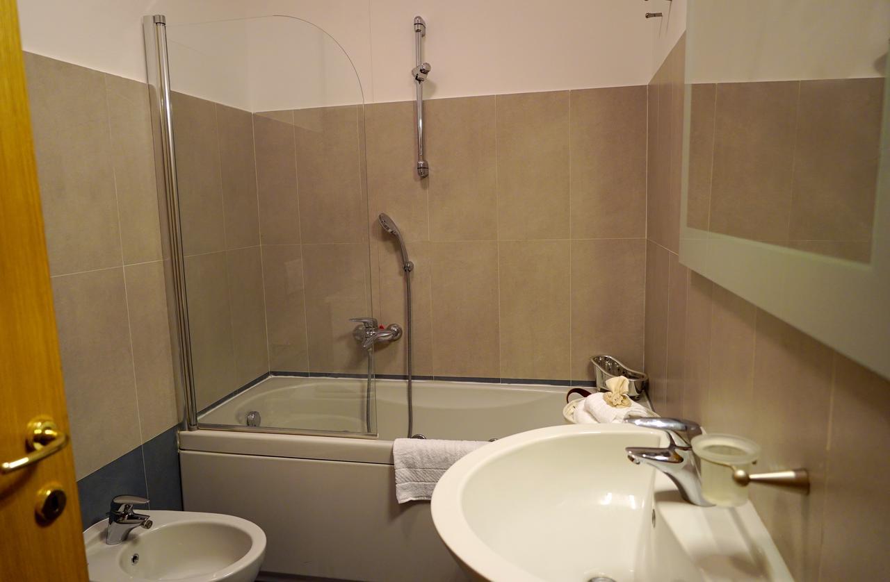 Duomo Apartment ميلان المظهر الخارجي الصورة