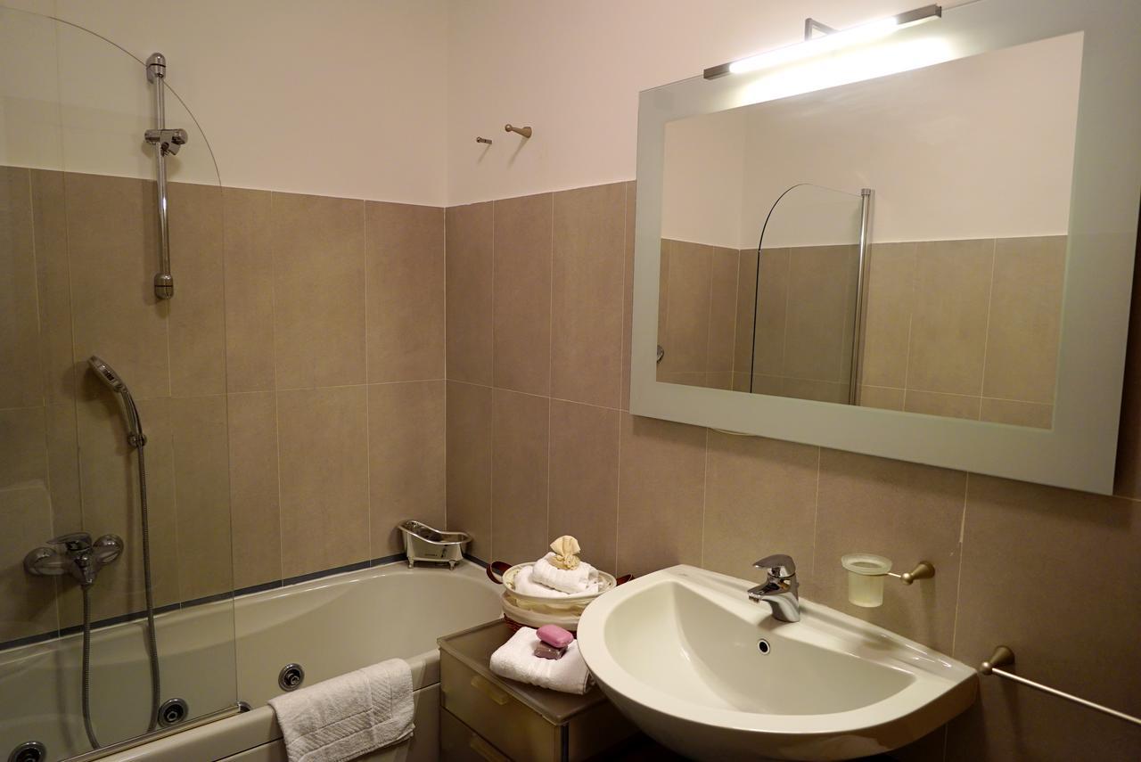 Duomo Apartment ميلان المظهر الخارجي الصورة